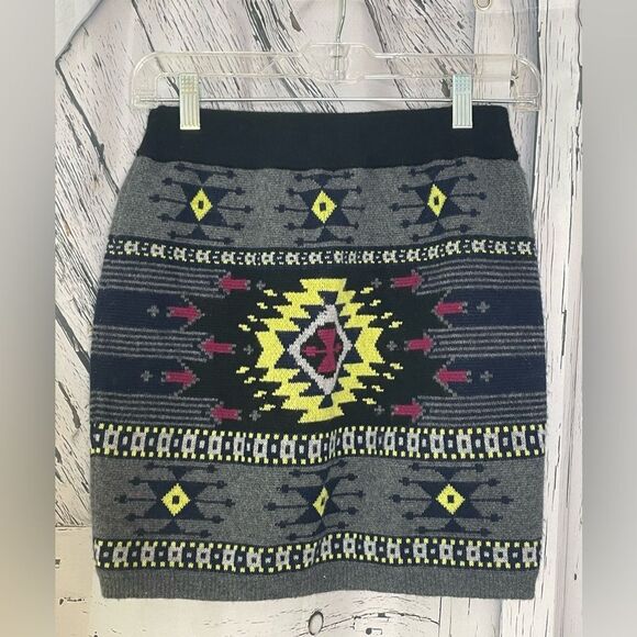 AQUA 100% CASHMERE Black Mini Skirt XS - Picture 3 of 5